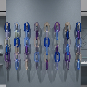 Sculpture d'art en maillons de chaîne en résine colorée, moulage artisanal, dégradé bleu, décoration personnalisée pour la maison, ornement mural tendance - Product Image 1