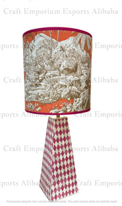 โคมไฟตั้งโต๊ะศิลปะป๊อปที่ทันสมัยทำด้วยมือพร้อมโคมไฟเรซินกระดูกและการฝังกระดูก - Product Image 4