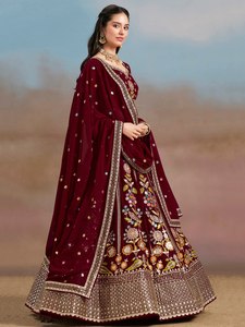 Ensemble Lehenga Choli en Georgette Bourgogne à Manches Trois-Quarts, Broderie Florale Zari Resham, Tenue Traditionnelle pour Femme, Idéal pour Mariage et Fêtes - Product Image 2