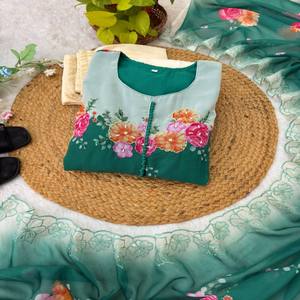 Conjunto de Vestido Georgette VASTRA COTTAGE con Mangas Bordadas a Mano, Dupatta de Seda con Estampado Digital y Pantalones, Colección para Fiestas y Bodas - Product Image 1