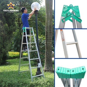 Échelle pliante moderne 2*7 marches en aluminium double face avec barres stabilisatrices, pieds angulaires en caoutchouc antidérapant, 3,5 m, capacité 150 kg - Product Image 3