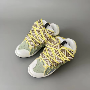 รองเท้าลำลองแฟชั่นดีไซน์หรูหราใหม่ พร้อมดีไซน์หนังแท้และซับในตาข่าย สำหรับคู่รัก - Product Image 4