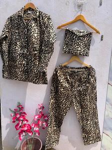 Ensemble de pyjama en coton pour femmes, imprimé léopard, ensemble de vêtements de nuit, ensemble de détente avec poche, pyjama boutonné, doux et respirant - Product Image 3