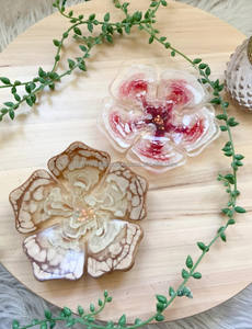 Bol en résine Elevate Space Bol décoratif en résine de sauge Bol en résine contemporain pour la décoration intérieure - Product Image 2