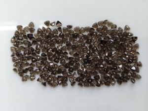 Cuarzo Ahumado Natural de 4MM con Corte Trillón, Gema Suelta de la Mejor Calidad para la Fabricación de Joyas - Product Image 3