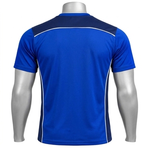 Camiseta para hombre diseñada con tela transpirable, tacto suave, corte regular, mangas cortas, costuras resistentes y construcción cómoda. - Product Image 2