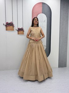 Lehenga Choli Especial para Festivales, el Más Vendido, con Dupatta de Diseñador para Bodas, Festividades y Eventos Culturales, Disponible al Mejor Precio - Product Image 4