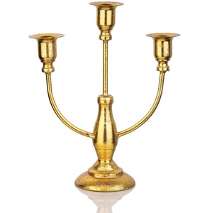 Candélabre classique en laiton doré à 3 bras, porte-bougie, décoration d'intérieur, support à bougie en métal durable - Product Image 1