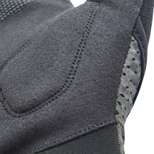 Gants de sport unisexes noirs à demi-doigts avec protection de la paume, respirants, fermeture auto-agrippante pour la musculation et l'entraînement de force - Product Image 6