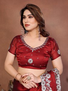NiMa Creations Green <b>Silk</b> Saree White Floral Embroidery Traditional Elegant Women's Wedding Wear Floor Length Regular Fit Quick - Product Image 3