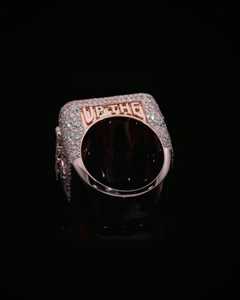 Anillo de Plata de Ley 925 con Letra Personalizada en Forma Cuadrada, con Diamantes Moissanite VVS, Micro Pavé, Estilo Hip Hop, para Uso Diario - Product Image 3