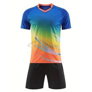Tenues de football pour adultes à manches courtes, col en V, respirantes, écologiques, durables, extensibles, avec impression personnalisée du nom et du logo de l'équipe - Product Image 1