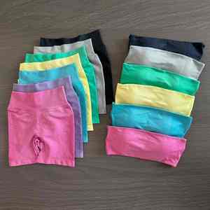 Leggings et shorts de yoga pour femmes à taille haute élastique, extensibles dans quatre directions, séchage rapide, sans coutures, grandes tailles, pour le fitness et la gym - Product Image 3