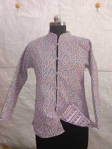 Chaqueta Reversible Acolchada de Algodón Estampada a Mano para Mujer, Ropa Exterior Sostenible de Boutique, Fabricante Mayorista para Exportación - Product Image 2