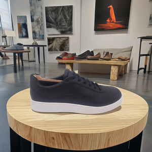 Zapatillas de correr informales de cuero ligero Unisex a la moda, transpirables, antideslizantes, para uso diario, con punta cerrada, estilo de vida activo para caminar - Product Image 1