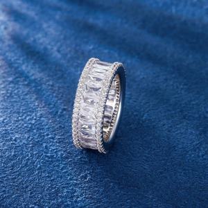 Bague d'éternité en argent sterling 925 avec zircone cubique taille émeraude, plaquée rhodium, bijoux de mariage pour femmes - Product Image 3