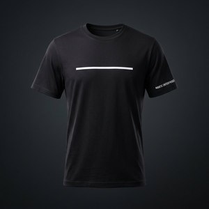 Camiseta Negra para Hombre OEM |   Impresión gráfica minimalista de líneas horizontales |   Camiseta Urbana de Manga Corta Premium con Tela Transpirable - Product Image 1