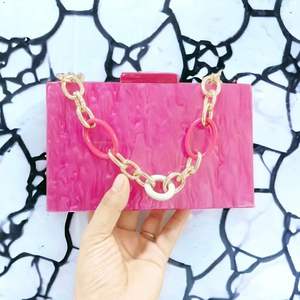 Pochette de Soirée Élégante pour Femmes, Sac à Main en Résine avec Accessoires en Cristal, Modèle RR ENTERPRISES RR202514659 - Product Image 3