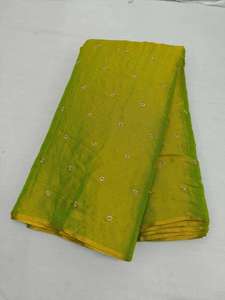 Tela de Seda Pura con Delicado Bordado Floral de Lentejuelas Hecho a Mano, Trabajo Butti para Vestido Festivo Lehenga de Diseñador - Product Image 5
