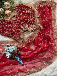Sari en Georgette Doux avec Bordure Jhal, Sari en Georgette Fantaisie à Paillettes, Sari Élégant avec Broderie Cordonnée, Sari avec Bordure Jhal Lourde, Sari à Finition Brillante et Douce - Product Image 3
