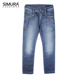 Jeans en denim à jambes larges pour femme, design tendance et élégant, qualité supérieure, vente en gros, éco-responsable, pas cher, achat en ligne - Product Image 3