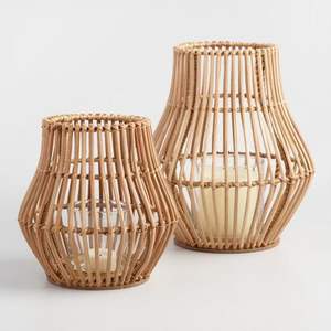 Lampe en fer et rotin tissée à la main, affichant un savoir-faire artisanal, matériaux naturels, éclairage décoratif - Product Image 6