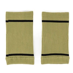 สายรัดข้อมือแบบยืดหยุ่น Five-B ทำจากผ้าเทอร์รี่ ผ้าฝ้ายแบบเรียบ  รับทำโลโก้ OEM  ออกแบบสีและสไตล์ได้ตามต้องการ  สายรัดน่องแขน - Product Image 4