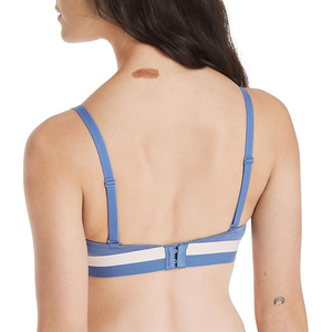 Sujetador deportivo único en azul heather con cuello en V, dobladillo a rayas, de impacto bajo, para mujer, para yoga, fitness y gimnasio. - Product Image 3