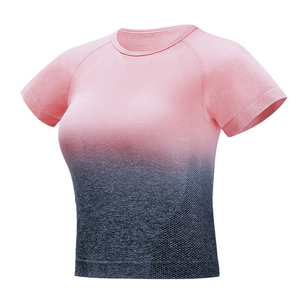 T-shirt de sport premium pour femme, respirant, pour l'entraînement, la course, le yoga, vêtements de sport, haut de performance activewear - Product Image 1