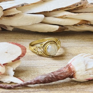 Hot Design Vintage Gold Plated Brass Moonstone <b>Ring</b> Women's Filigree Texture Dainty <b>Ring</b> <b>Statement</b> Wholesale <b>Ring</b> For Women - Product Image 3