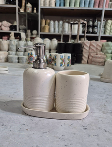 Juego de baño de cerámica de dos piezas, dispensador de jabón y vaso, diseño ovalado minimalista, fácil de limpiar - Product Image 6