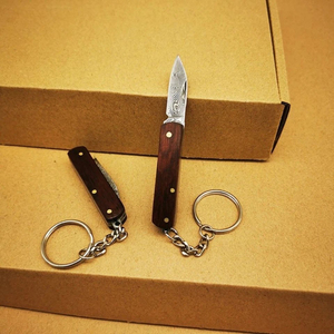 Couteau porte-clés artisanal de Damas, petit format, équipement pour le transport quotidien et en extérieur, lame pliante, utilitaire compact - Product Image 6