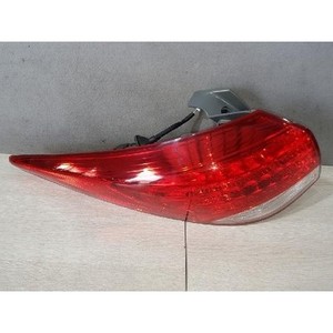 Luz trasera izquierda usada i40 924013Z010 - Product Image 1