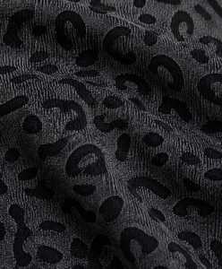 T-shirt imprimé léopard pour hommes, streetwear urbain, t-shirt décontracté noir, t-shirt de haute qualité, t-shirt le plus tendance - Product Image 2