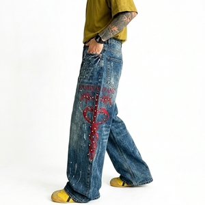 Pantalon en jean pour homme style américain, orné de strass, motif graphique tie-dye, coupe droite ample, style urbain - Product Image 1