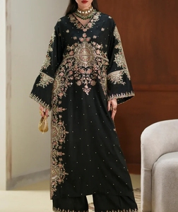 Robe de fête indienne et pakistanaise de haute qualité pour femmes, dernière collection, brodée, 3 pièces, prête à porter, shalwar kameez - Product Image 3