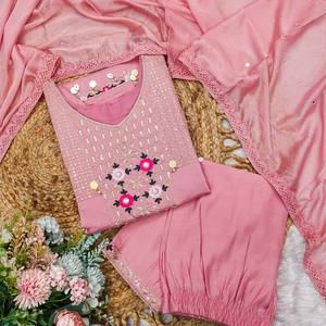 Ensemble Kurta en coton viscose lourd de haute qualité avec vêtements indiens imprimés Dupatta de qualité d'exportation pakistanais Salwar Kameez - Product Image 4