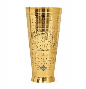 แก้วน้ำทองเหลืองสไตล์วินเทจพร้อมลายสลักมือแบบดั้งเดิม เหมาะสำหรับตกแต่งบ้าน ครัว ของขวัญ และใช้ในโรงแรม - Product Image 1