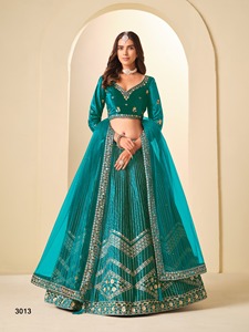 Lehenga Choli de Terciopelo Bordado Verde, Traje Tradicional de Boda para Mujer, Largo hasta el Suelo - Product Image 1