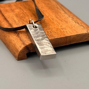 Couteau de chasse artisanal en acier inoxydable BA Enterprises, pendentif de collier, qualité industrielle, taille et épaisseur personnalisables - Product Image 5