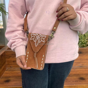 Nouveaux produits 2024 mode tendance botte point daim cuir bandoulière téléphone portable sacs en cuir véritable pochette de téléphone portable pour les femmes - Product Image 5