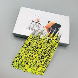 Pinzas de extensión de pestañas de acero inoxidable sostenibles con recubrimiento en polvo negro amarillo de dos tonos profesionales personalizadas Agarre de diamante - Product Image 1