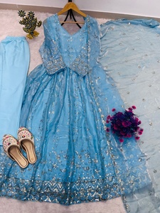 Robe Anarkali brodée bleu clair pour femme, longueur ras du sol, tenue de mariage traditionnelle avec dupatta, style Inde Pakistan - Product Image 2
