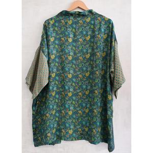 Kimono Corto de Seda India Hecho a Mano para Mujer, Bata Estampada para Dormir, Descansar, Spa y Noche - Product Image 4