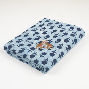 ผ้าฝ้ายพิมพ์ลายดอกไม้สีครามแบบแฮนด์บล็อก คอลเลคชั่นใหม่ ลายพิมพ์พฤกษศาสตร์ สำหรับเสื้อผ้าฤดูร้อนและผ้าตกแต่ง - Product Image 4