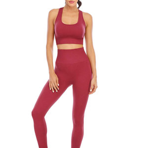 Ensemble de yoga pour femmes, tissu flexible et respirant, leggings taille haute avec soutien-gorge de sport pour la gym, les entraînements et le yoga - Product Image 1