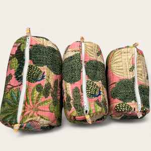 Juego de 3 Bolsas de Cosméticos Acolchadas de Algodón Hechas a Mano, Impermeables, con Estampado Floral, Organizador de Artículos de Aseo para Viaje - Product Image 6