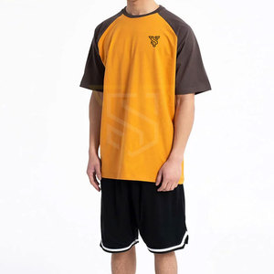 Ensemble chemise et short pour homme de fabrication pakistanaise, couleur unie, logo imprimé personnalisé - Product Image 2