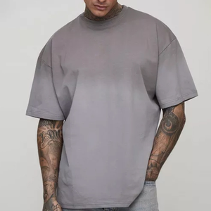 เสื้อยืดผู้ชายสีดำผ้าฝ้ายน้ำหนัก 280 กรัม คอกลม แขนสั้น ทรงหลวม สไตล์ลำลอง สตรีทแวร์ แฟชั่น - Product Image 3