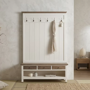 Armoire de rangement Viora en bois massif, design contemporain à bords incurvés, écologique, durable, finition naturelle, pour appartement - Product Image 1